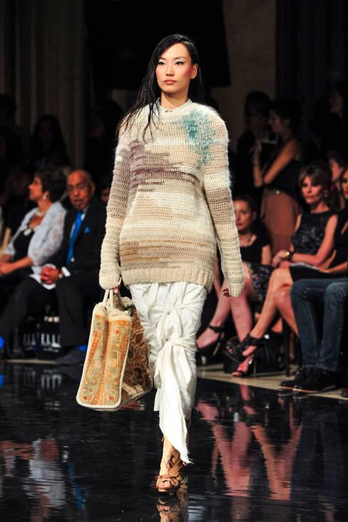 Archive runway image with neutral knitwear and accessory